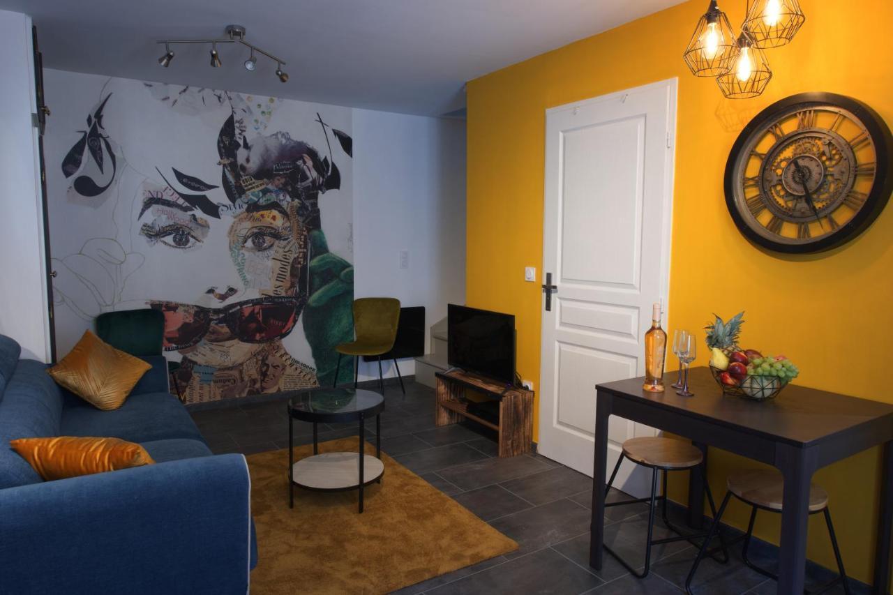 Duplex Charmant Idealement Situe Dole Exterior photo